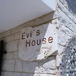 Evi's House * カンディア
