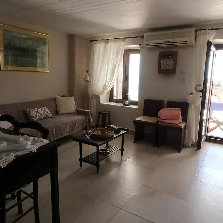 Apartmán Evi's House Kandia