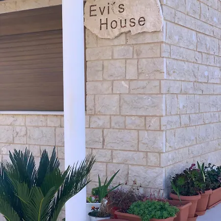 Evi's House Kandia