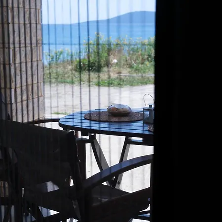 Appartamento Evi's House Candia