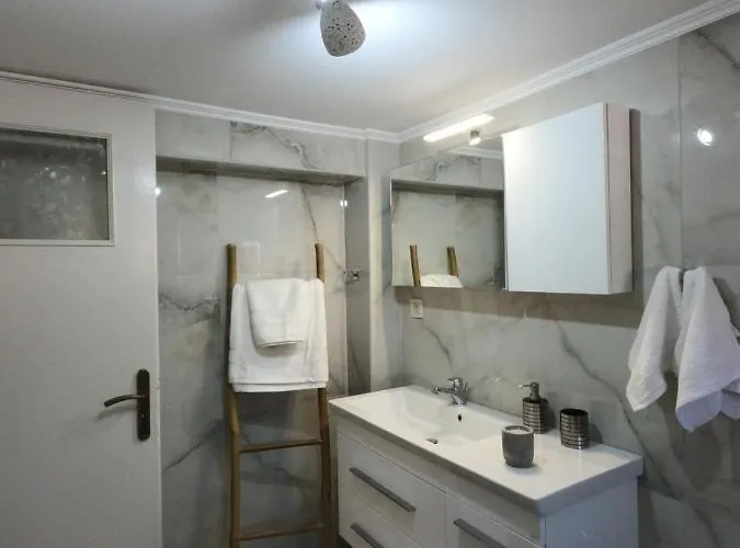 Evi's House Apartmán Kandia